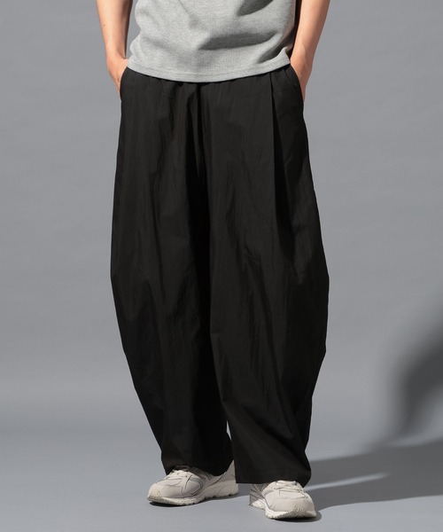 LIEU HOMME(リュウオム)の「LIEU HOMME/カーブワイドパンツ(その他パンツ・メンズ・チャコール/ブラック/ブラウン・MEDIUM)」の2枚目の写真
