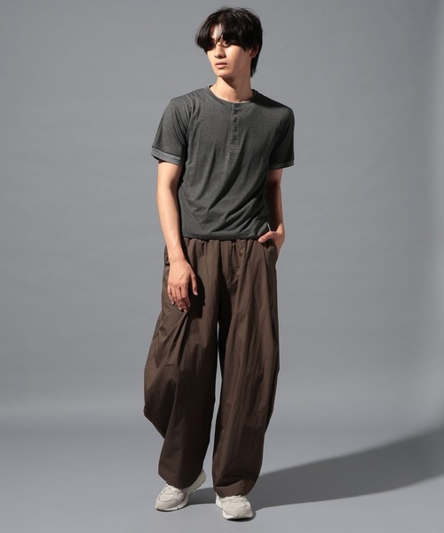 LIEU HOMME(リュウオム)の「LIEU HOMME/カーブワイドパンツ(その他パンツ・メンズ・チャコール/ブラック/ブラウン・MEDIUM)」の4枚目の写真