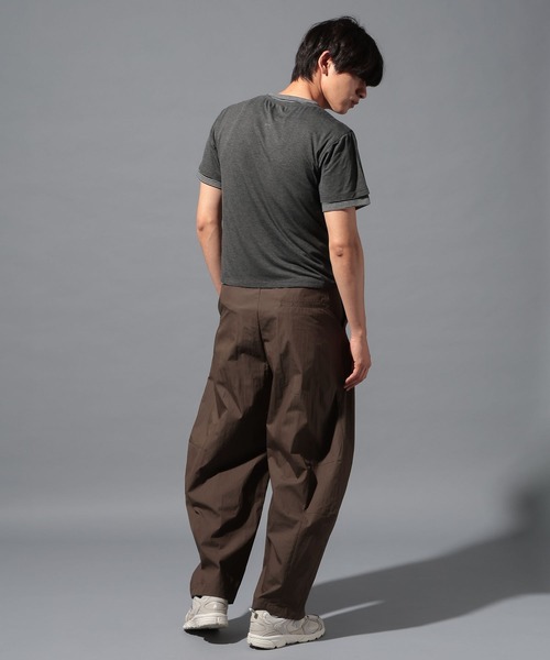 LIEU HOMME(リュウオム)の「LIEU HOMME/カーブワイドパンツ(その他パンツ・メンズ・チャコール/ブラック/ブラウン・MEDIUM)」の6枚目の写真