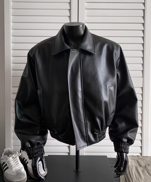 NEW GENTLEMAN(ニュージェントルマン)の「ジャッカル レザータッチ ショートブルゾン(ブルゾン・メンズ・ブラック・M/XL/L)」の5枚目の写真