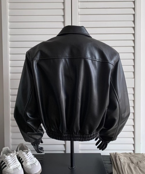 NEW GENTLEMAN(ニュージェントルマン)の「ジャッカル レザータッチ ショートブルゾン(ブルゾン・メンズ・ブラック・M/XL/L)」の4枚目の写真
