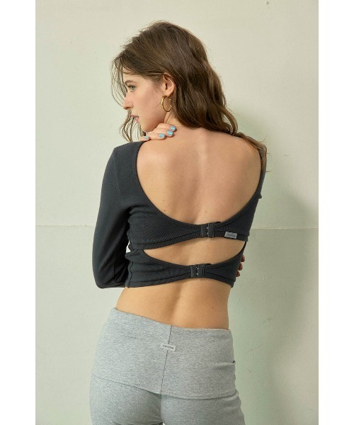 ALEXIA STAM(アリシアスタン)の「Back Adjuster Long Sleeve Top /パッドinバックジャスタートップス(Tシャツ/カットソー・レディース・ホワイト/チャコールグレー/グレー・S/M/L)」の9枚目の写真