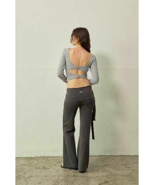 ALEXIA STAM(アリシアスタン)の「Back Adjuster Long Sleeve Top /パッドinバックジャスタートップス(Tシャツ/カットソー・レディース・ホワイト/チャコールグレー/グレー・S/M/L)」の13枚目の写真