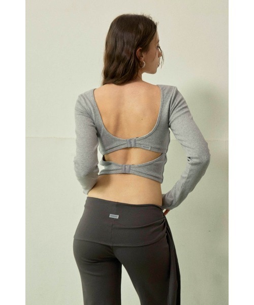 ALEXIA STAM(アリシアスタン)の「Back Adjuster Long Sleeve Top /パッドinバックジャスタートップス(Tシャツ/カットソー・レディース・ホワイト/チャコールグレー/グレー・S/M/L)」の15枚目の写真