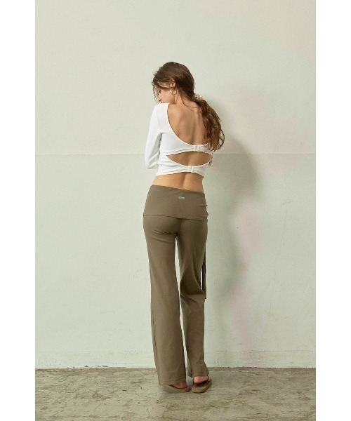 ALEXIA STAM(アリシアスタン)の「Back Adjuster Long Sleeve Top /パッドinバックジャスタートップス(Tシャツ/カットソー・レディース・ホワイト/チャコールグレー/グレー・S/M/L)」の4枚目の写真
