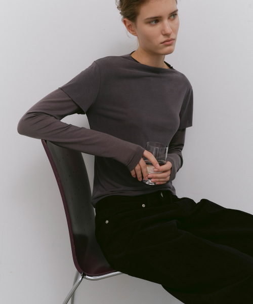 CACELE(カッセル)の「モックネックレイヤードTシャツ(チャコール)(Tシャツ/カットソー・レディース・その他・FREE)」の5枚目の写真