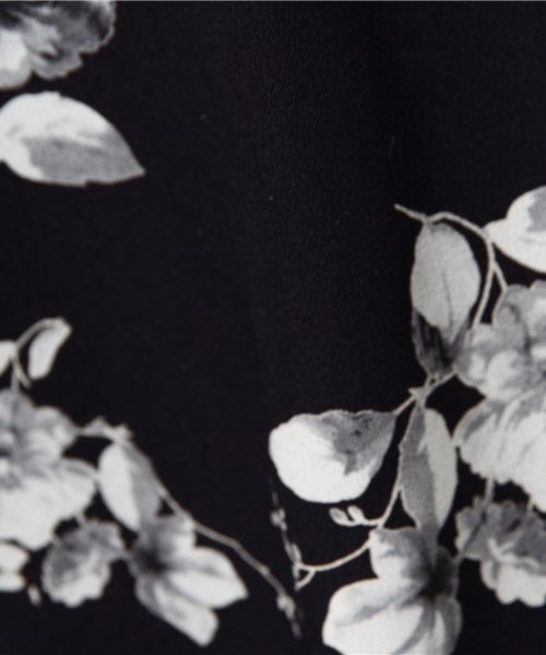 archives（アルシーヴ）の「花柄ティアードキャミ（シャツ/ブラウス・レディース・ネイビー/オフホワイト/ピンク・MEDIUM）」の9枚目の写真