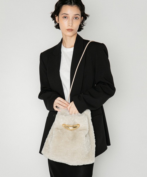 LE VERNIS(ル・ベルニ)の「LE VERNIS(ル・ベルニ)Sculpture purse(ショルダーバッグ・レディース・グレー/ブラウン/アイボリー・FREE)」の8枚目の写真