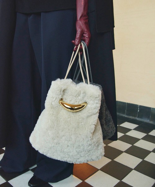 LE VERNIS(ル・ベルニ)の「LE VERNIS(ル・ベルニ)Sculpture purse(ショルダーバッグ・レディース・グレー/ブラウン/アイボリー・FREE)」の5枚目の写真