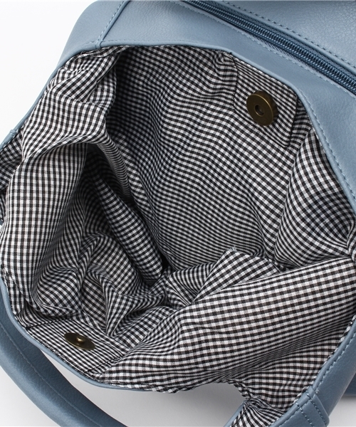 LBC（エルビーシー）の「中仕切りバルーントートバッグ    （トートバッグ・レディース・オフホワイト/ブラック/ライトブルー・ONE SIZE）」の7枚目の写真