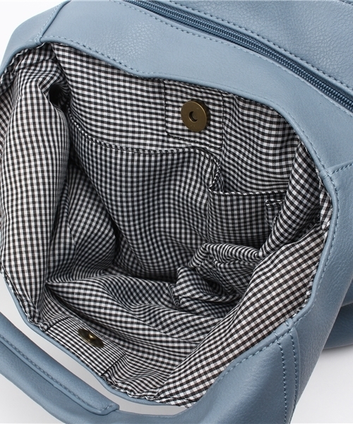 LBC（エルビーシー）の「中仕切りバルーントートバッグ    （トートバッグ・レディース・オフホワイト/ブラック/ライトブルー・ONE SIZE）」の8枚目の写真