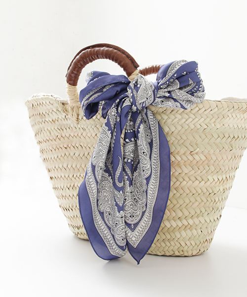 URBAN RESEARCH（アーバンリサーチ）の「UR ペイズリーパネルスカーフ（バンダナ/スカーフ・レディース・その他4/その他1/その他2/その他3・FREE）」の4枚目の写真