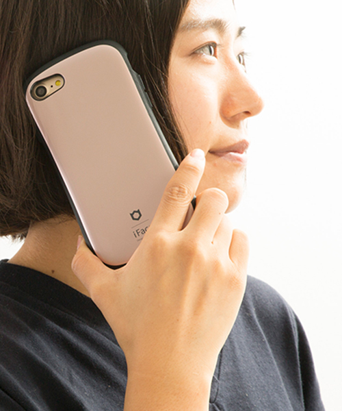 iFace（アイフェイス）の「iPhone8 ケース iPhone7 ケース iPhoneSE 第2世代 第3世代 iFace First Class Metallic アイフェイス メタリック スマホケース（スマホケース/カバー・メンズ・ゴールド/ピンクゴールド/シルバー/ダークブルー/ラベンダー/ブルーグラス・FREE）」の12枚目の写真