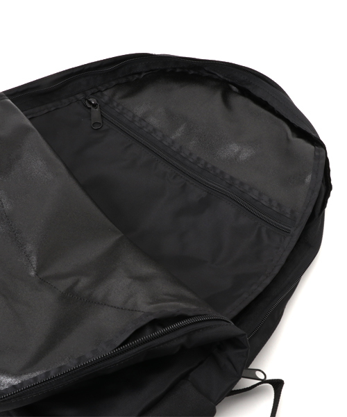 SHIPS JET BLUE(シップスジェットブルー)の「PETERS MOUNTAIN WORKS: デイバッグ(バックパック/リュック・メンズ・ネイビー/ブラック・ONE SIZE)」の7枚目の写真