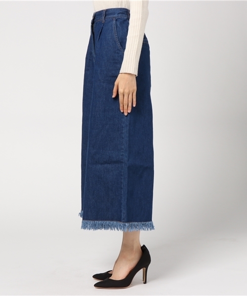 PUNYUS(プニュズ)の「フリンジフレアデニムパンツ(デニムパンツ・レディース・ライトインディゴブルー/インディゴブルー/ホワイト・4/2/3/1)」の5枚目の写真