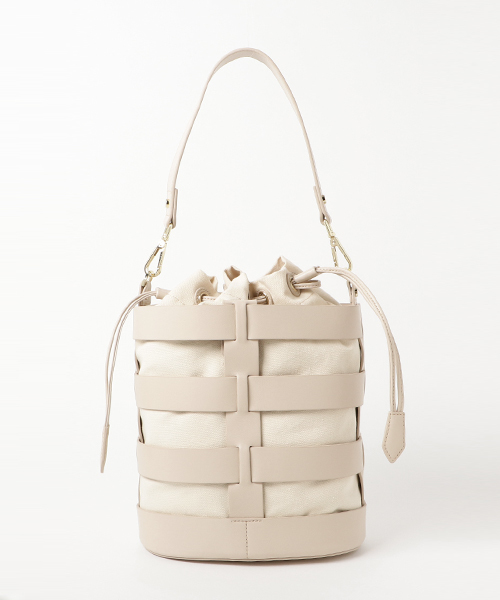 Gem.（ジェム）の「【Gem.】インターセクトバゲットバッグ / Intersect　Bucket Bag（ハンドバッグ・レディース・オフホワイト/ブラウン/ブラック・FREE）」の2枚目の写真