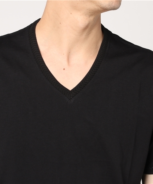 MEN'S BIGI(メンズビギ)の「贅沢なVネック半袖Tシャツ / Albini Cotton(Tシャツ/カットソー・メンズ・ネイビー/ホワイト/ライトオリーブ/ブラック・S/L/M)」の7枚目の写真