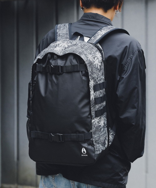 NIXON（ニクソン）の「SMITH III BACKPACK（バックパック/リュック・メンズ・ネイビー/ブラック系その他/ブラック/レッド/ブラック系その他2/カモフラージュ・FREE）」の9枚目の写真