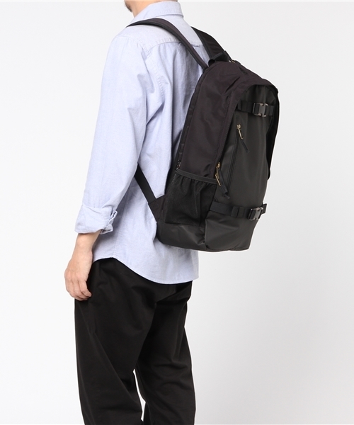 NIXON（ニクソン）の「SMITH III BACKPACK（バックパック/リュック・メンズ・ネイビー/ブラック系その他/ブラック/レッド/ブラック系その他2/カモフラージュ・FREE）」の12枚目の写真