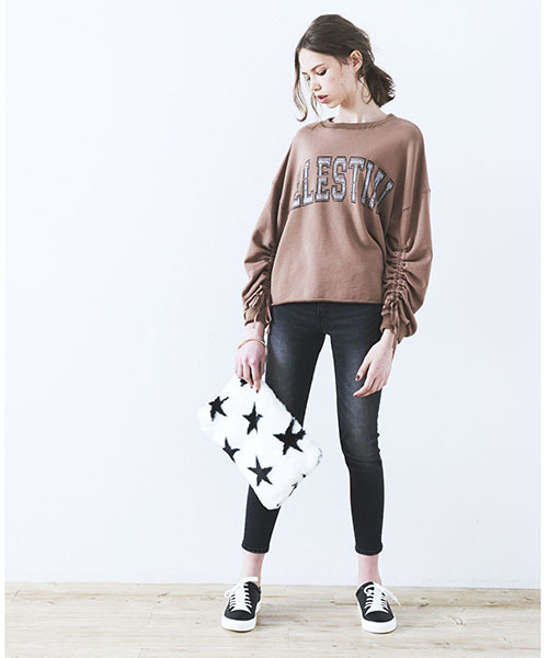 LIPSTAR（リップスター）の「STARファークラッチバッグ（クラッチバッグ・レディース・ホワイト系その他/ブラック系その他・M(2)）」の4枚目の写真