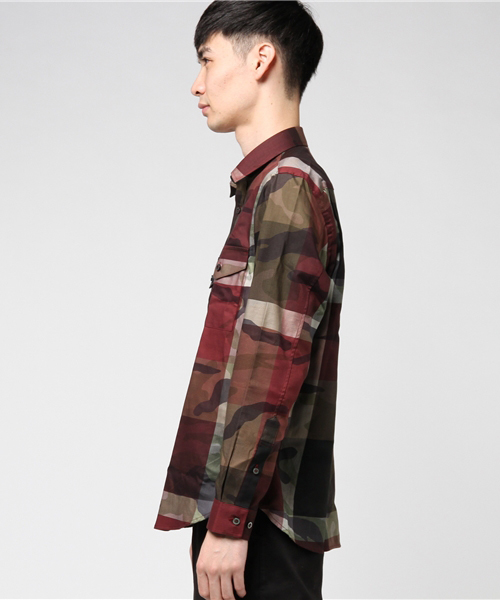 BLACK LABEL CRESTBRIDGE(ブラックレーベル・クレストブリッジ)の「カムフラ-ジュクレストブリッジチェックシャツ(シャツ/ブラウス・メンズ・レッド・M/L)」の2枚目の写真