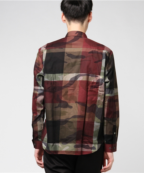 BLACK LABEL CRESTBRIDGE(ブラックレーベル・クレストブリッジ)の「カムフラ-ジュクレストブリッジチェックシャツ(シャツ/ブラウス・メンズ・レッド・M/L)」の3枚目の写真