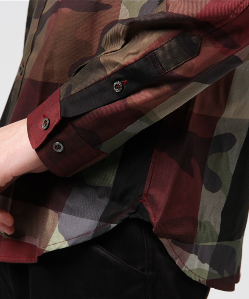 BLACK LABEL CRESTBRIDGE(ブラックレーベル・クレストブリッジ)の「カムフラ-ジュクレストブリッジチェックシャツ(シャツ/ブラウス・メンズ・レッド・M/L)」の5枚目の写真