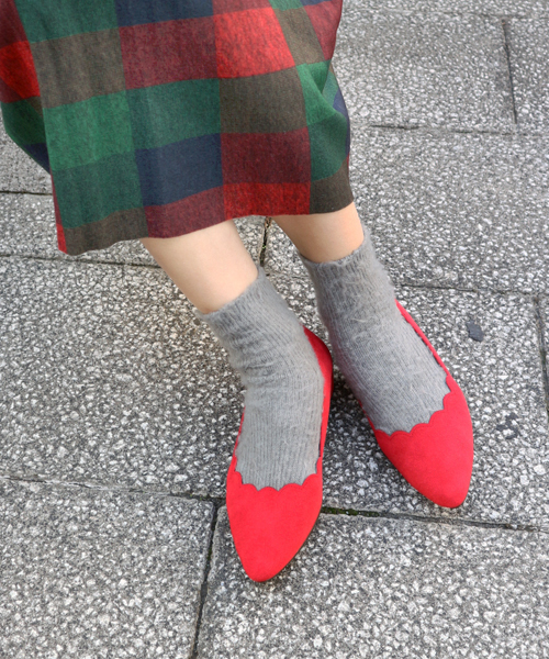 salle de bal（サルデバル）の「スカラップチャンキーヒール（パンプス・レディース・ブラック/レッド/ブラウン・S/M/L）」の3枚目の写真