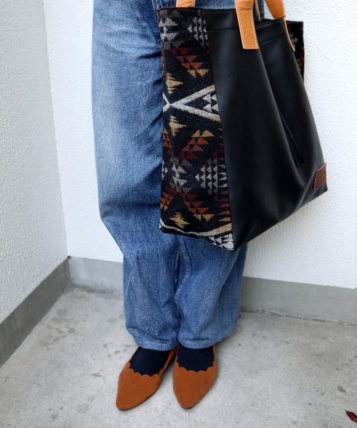 salle de bal（サルデバル）の「スカラップチャンキーヒール（パンプス・レディース・ブラック/レッド/ブラウン・S/M/L）」の11枚目の写真