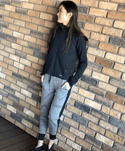 UNDER ARMOUR（アンダーアーマー）の「レディース ライフスタイルパーカー / スペーサーフルジップ（パーカー・レディース・ブラック・S/M/L/XL）」の3枚目の写真