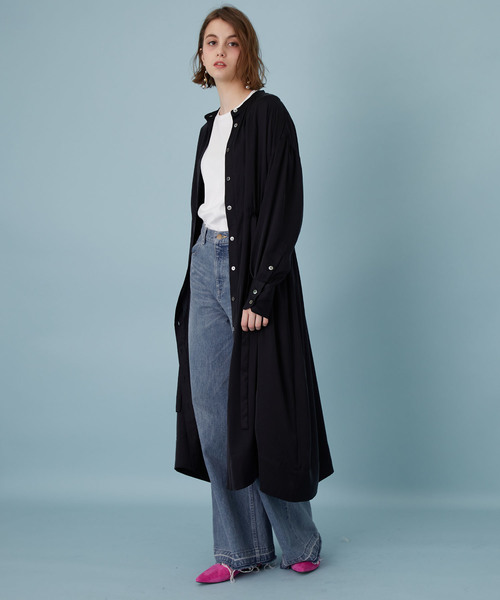 UNITED TOKYO(ユナイテッドトウキョウ)の「シャツガウンワンピース(ワンピース・レディース・ブラック/オフホワイト/ベージュ・1)」の10枚目の写真