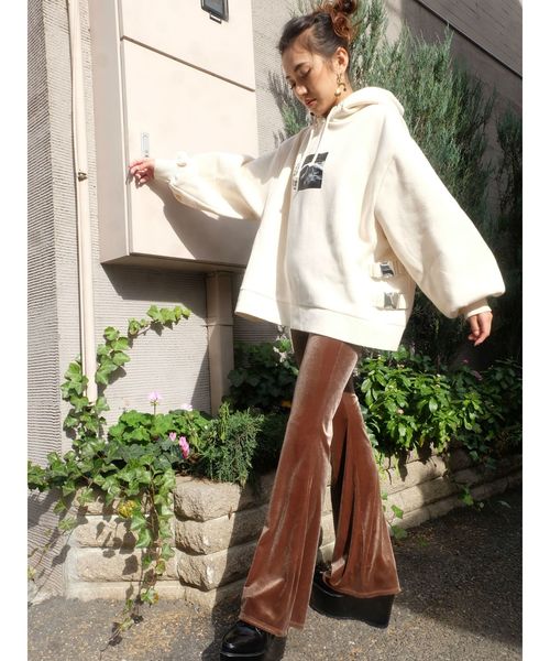 EVRIS（エヴリス）の「グラフィックルーズBIGフーディー（パーカー・レディース・グレー/ブラック/オレンジ/パープル/ホワイト・FREE）」の12枚目の写真