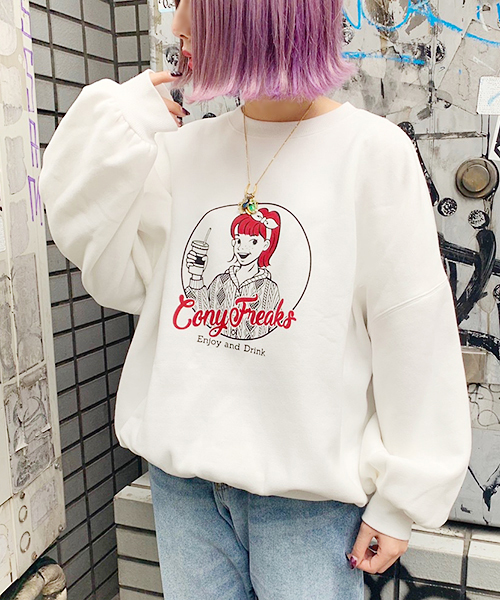 apres jour（アプレジュール）の「CONYプリントスウェット【ZOZOTOWN限定アイテム】（スウェット・レディース・ベージュ/ネイビー/オフホワイト・フリー）」の6枚目の写真