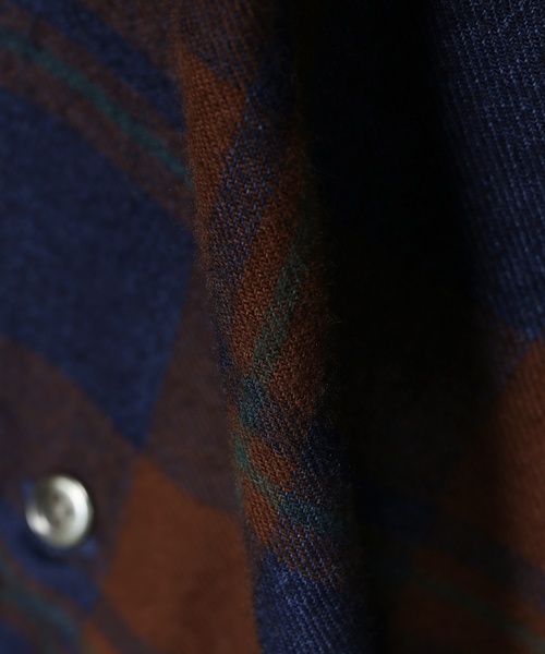 417 EDIFICE（フォーワンセブンエディフィス）の「INDIGO レギュラーシャツ（シャツ/ブラウス・メンズ・カーキ/ウッド・SMALL/MEDIUM/LARGE/X-LARGE）」の6枚目の写真