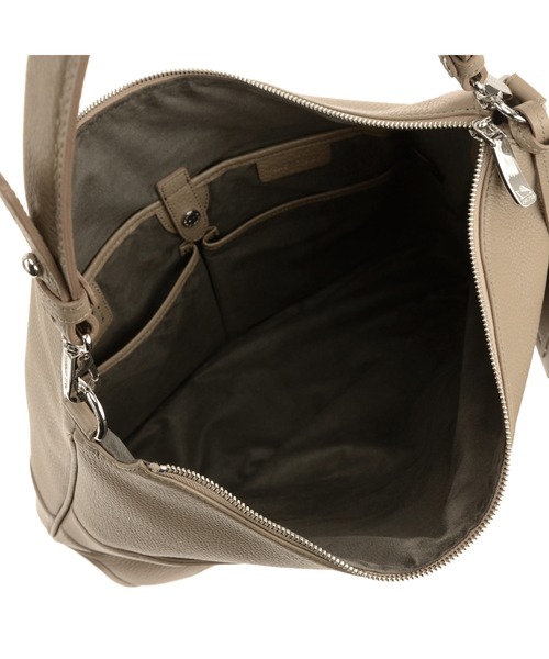 PELLE MORBIDA(ペッレモルビダ)の「MAIDEN VOYAGE(メイデン ボヤージュ)エディターズバック(ショルダーバッグ・メンズ・ブラック/ベージュ/ネイビー・FREE)」の5枚目の写真
