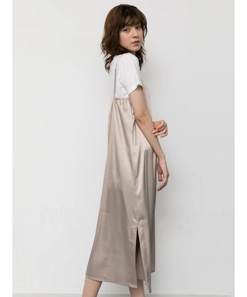 YECCA VECCA（イェッカヴェッカ）の「・サテンキャミワンピ-ス（ワンピース・レディース・ベージュ/ネイビー・FREE）」の5枚目の写真