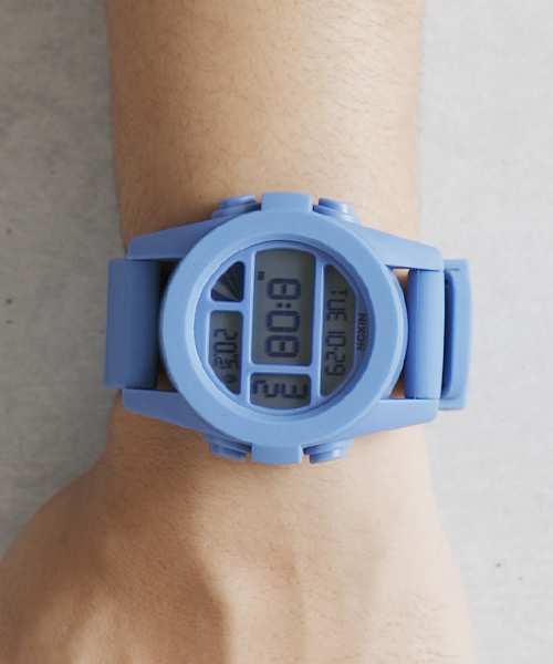 NIXON（ニクソン）の「THE UNIT（アナログ腕時計・メンズ・ブラック/ブルー/レッド/ラスタ/ホワイト/ホワイト×ブラック/ブラック×グレー/オレンジ/その他1/その他2・FREE）」の6枚目の写真