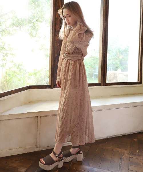 one after another NICE CLAUP（ワンアフターアナザーナイスクラップ）の「ドットガウンワンピース（ワンピース・レディース・ブラウン/モカ/ベージュ・FREE）」の9枚目の写真