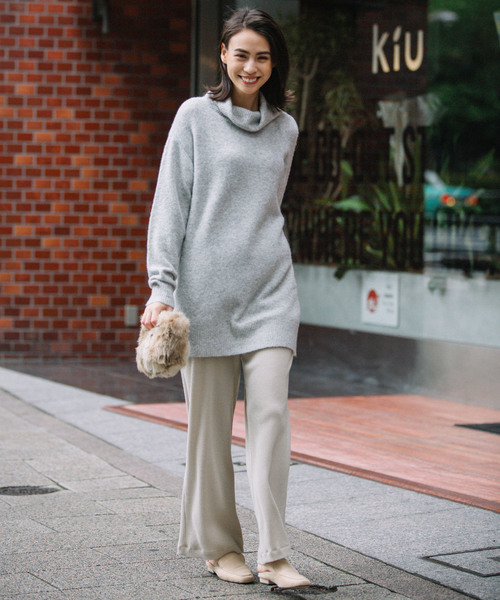 Munich(ミューニック)の「ストレッチウォームリブニット ワイドフレアパンツ【セットアップ可】(その他パンツ・レディース・チャコールグレー/ブラック/モカ/グレイッシュベージュ・S/M/XS)」の5枚目の写真