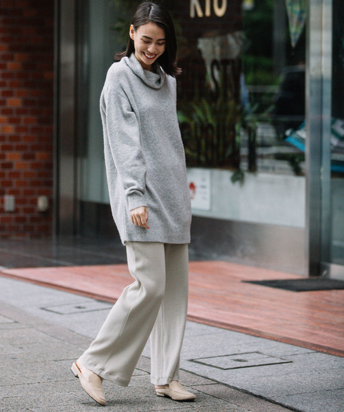 Munich(ミューニック)の「ストレッチウォームリブニット ワイドフレアパンツ【セットアップ可】(その他パンツ・レディース・チャコールグレー/ブラック/モカ/グレイッシュベージュ・S/M/XS)」の6枚目の写真