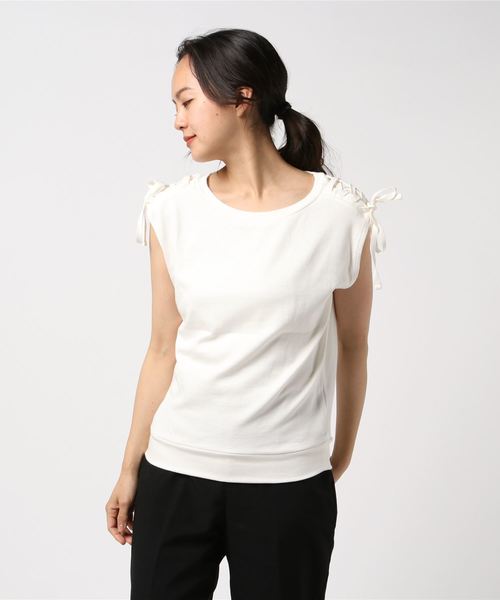 Te chichi TERRASSE(テチチテラス)の「サカリバ肩レースアップノースリ(Tシャツ/カットソー・レディース・ネイビー/ブラウン/オフホワイト・フリ-)」の2枚目の写真