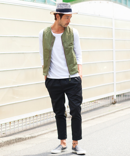 BEAUTY&YOUTH UNITED ARROWS(ビューティーアンドユースユナイテッドアローズ)の「BY ∴ バック/サテン ミリタリー ベスト(ベスト・メンズ・ブラック/オリーブ・SMALL/MEDIUM/X-LARGE/LARGE)」の8枚目の写真