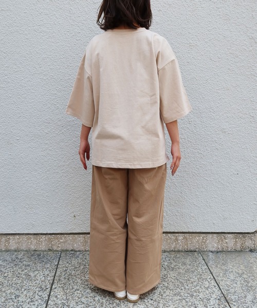 Riberry(リベリー)の「ヘビーウェイトサイドスリットT(Tシャツ/カットソー・レディース・ベージュ/オフホワイト/ラベンダー/グリーン系その他/スミクロ/ライトグリーン・FREE)」の7枚目の写真