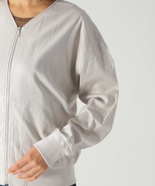 BAYFLOW(ベイフロー)の「リネンZIPブルゾン(ブルゾン・レディース・ライトブルー/カーキ/ベージュ・SMALL/MEDIUM)」の8枚目の写真