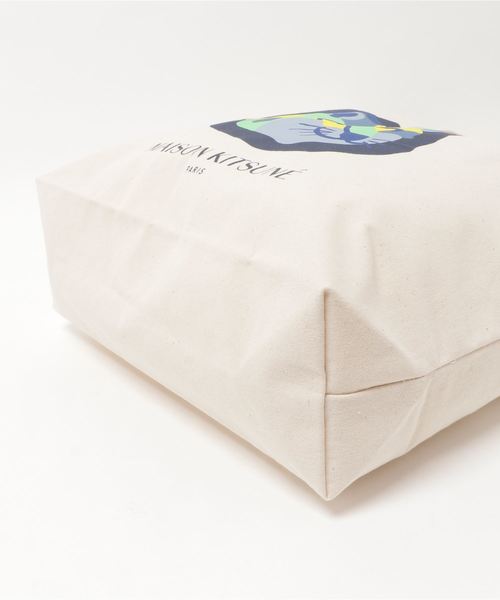 Maison Kitsune（メゾンキツネ）の「TOTE BAG NEON FOX HEAD（トートバッグ・メンズ・キナリ・U）」の3枚目の写真