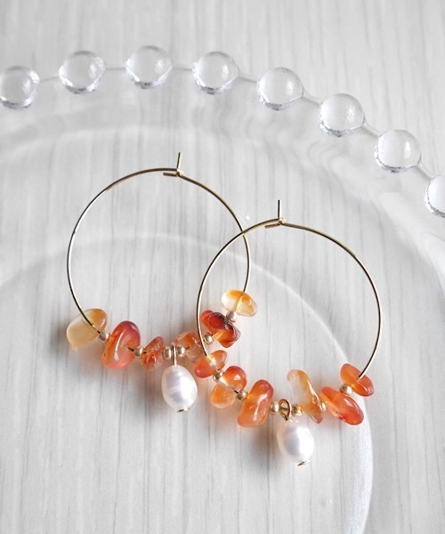 tone(トーン)の「【SPICY COLORS】誕生石のフープピアス【16kgp】(ピアス(両耳用)・レディース・その他1/その他2/その他3/その他11/その他5/その他12/その他6/その他7/その他8/その他4/その他9/その他10/ターコイズブルー/その他13/その他・FREE)」の9枚目の写真