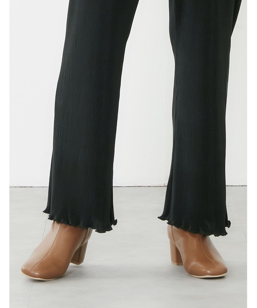 POU DOU DOU(プードゥドゥ)の「プリーツイージーパンツ(その他パンツ・レディース・ブラック/ライトベージュ/ライトブルー/カーキ・3)」の9枚目の写真