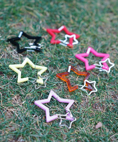 MILKFED.(ミルクフェド)の「NEO STAR CARABINER(キーホルダー・レディース・ブラック/ブラウン/レッド/ピンク/ライトパープル/ライトピンク/ライトイエロー・ONE SIZE)」の16枚目の写真