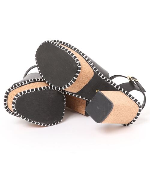 Noubel Voug Relax（ヌーベルヴォーグリラックス）の「ステッチデザイン太ヒール厚底アンクルストラップサンダル（サンダル・レディース・ダークベージュ/ブラック/ホワイト・M/S/L/LL）」の5枚目の写真