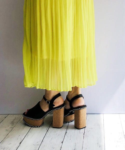 Noubel Voug Relax（ヌーベルヴォーグリラックス）の「ステッチデザイン太ヒール厚底アンクルストラップサンダル（サンダル・レディース・ダークベージュ/ブラック/ホワイト・M/S/L/LL）」の14枚目の写真